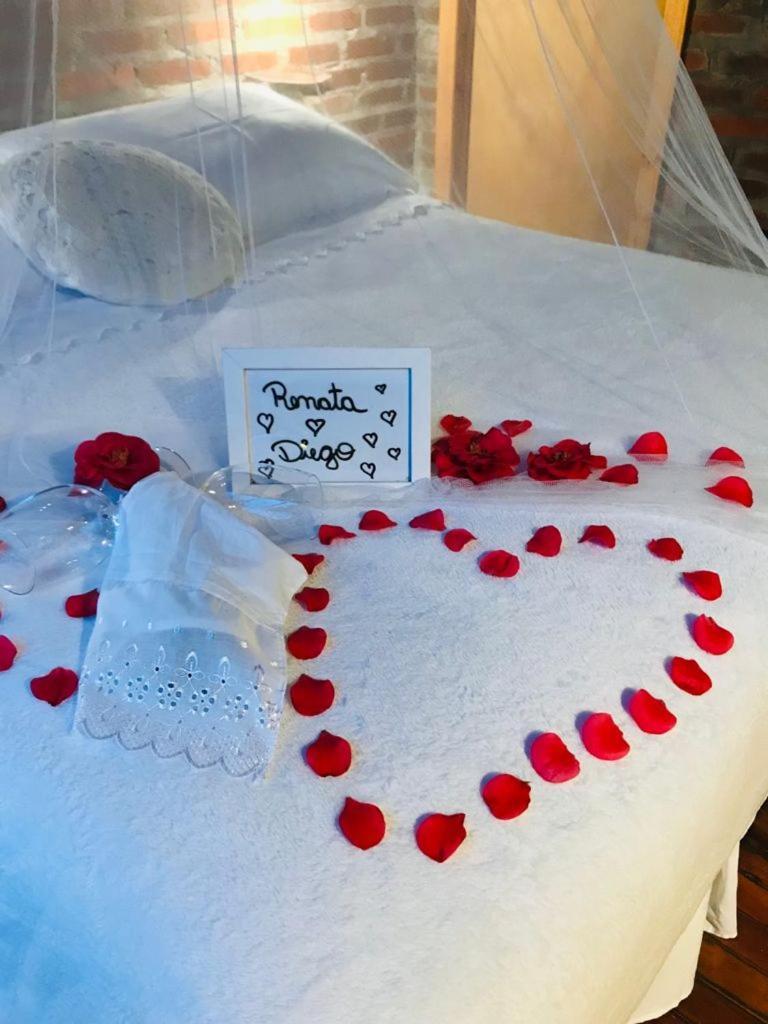 Pousada Romantica - Sitio Buraco Fundo Vale Verde  ภายนอก รูปภาพ